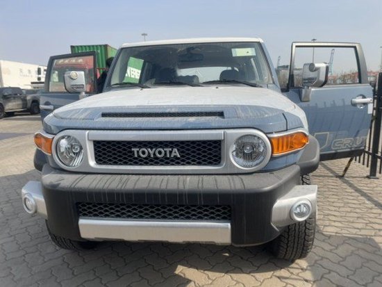 23款丰田FJ酷路泽西安现车直降5万促销