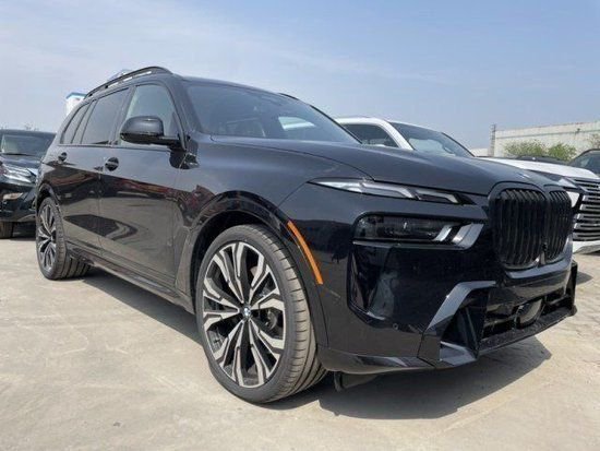 23款平行进口宝马X7现车80余万超低价