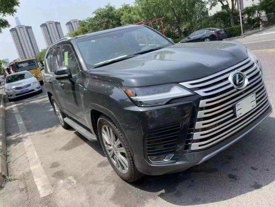 23款雷克萨斯LX600行政版4座 跌破200万
