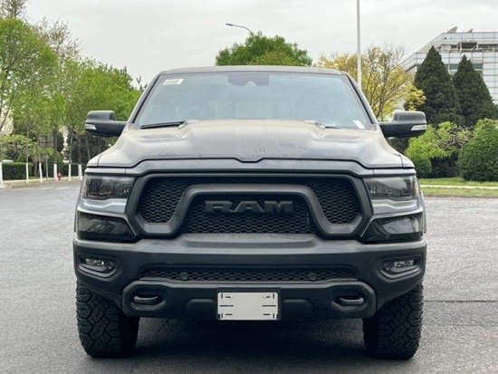 22款道奇公羊叛逆者5.7L现车全国可上牌