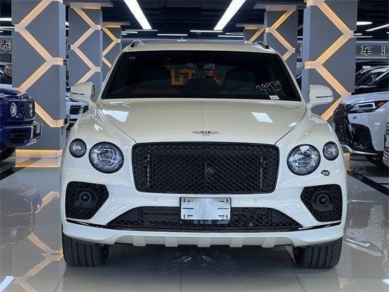 23款宾利添越美规4.0T 200多万超优惠