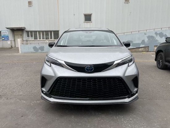 2023款丰田塞纳2.5L油电混合四驱低配售