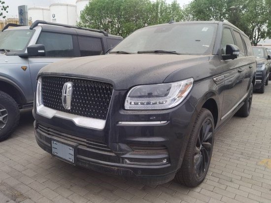 林肯领航员墨版满配7座手续齐 98万大促