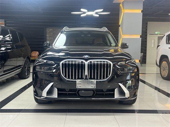 23款宝马X7优惠促销 动力提升到380匹