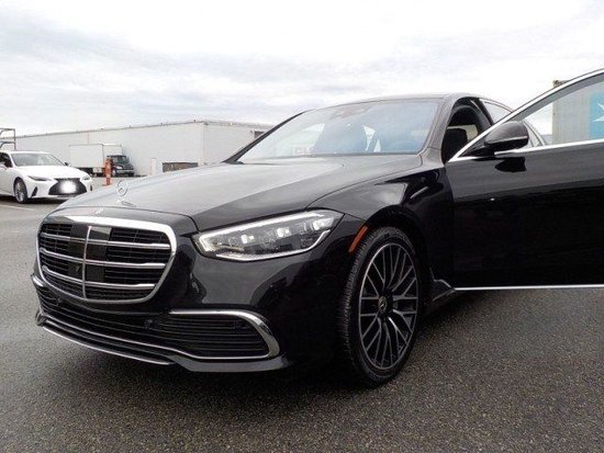 23款加版奔驰S580顶配版全国落户可分期