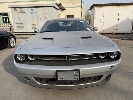 道奇挑战者银色现车颜色齐价格41起步