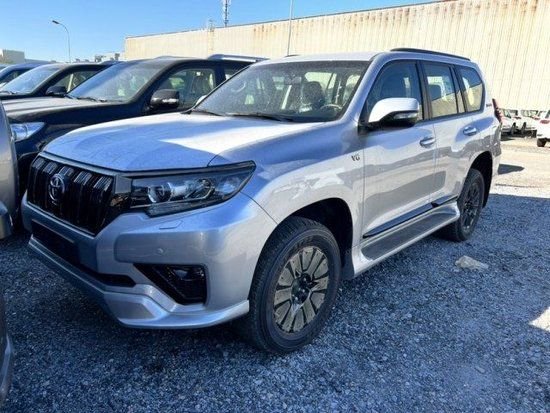 2022款丰田霸道4000VX暗夜版售价70多万