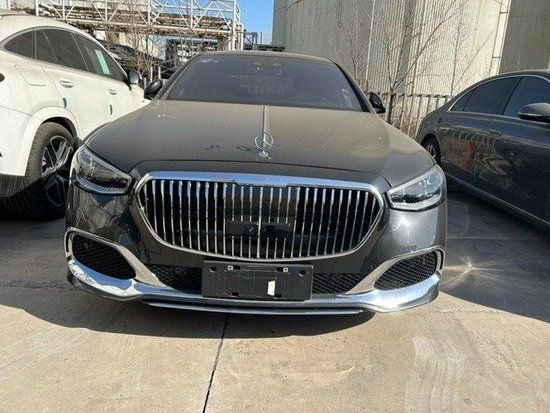 2022款奔驰S450四驱长轴版现车优惠10万