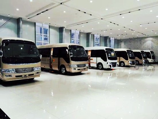 丰田考斯特8座房车报价参数图片