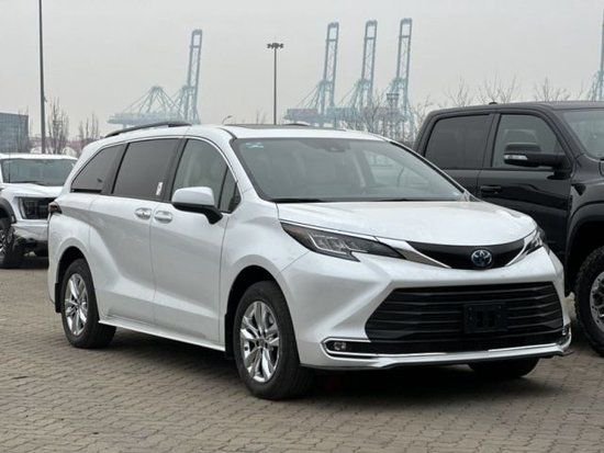 2023款丰田塞纳2.5L油电混合两驱出售