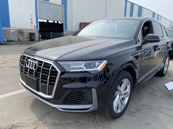 23款奥迪Q7加版3.0T 国六价格60万起价
