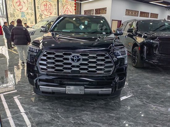 2023款丰田红杉LTD实拍车辆展示报价