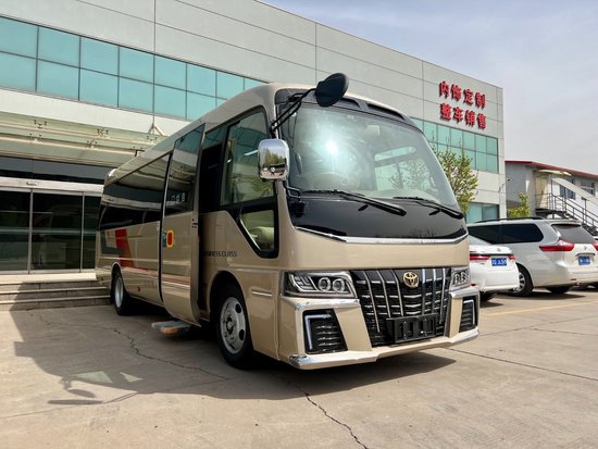 丰田考斯特12座报价 无隔断通透版现车