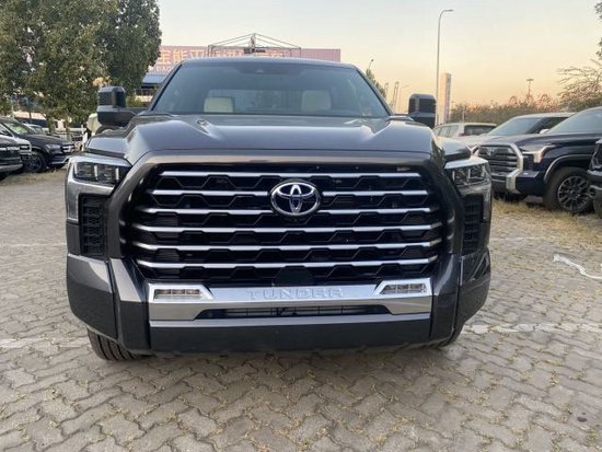 23款丰田坦途3.5TT皮卡天津港降价啦