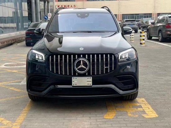 23款奔驰GLS63港口现车落地240万左右