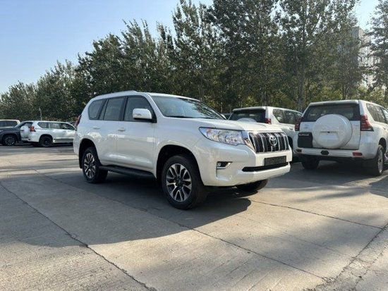 22款丰田霸道4000GXR 62万起全国可上牌