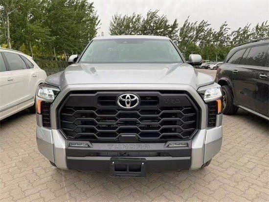 2022款丰田坦途3.5T价格下调仅40多万