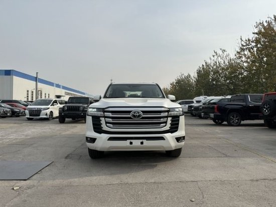 丰田酷路泽LC300西安促销优惠12.5万