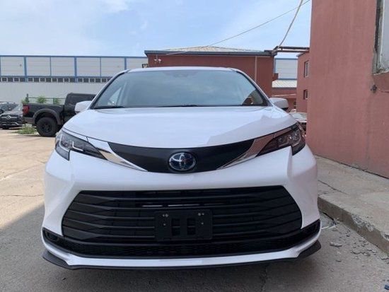 23款丰田塞纳2.5油电四驱港口特价甩卖