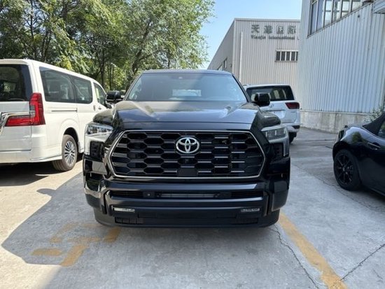 23款丰田红杉3.5T铂金版现车 夏日促销