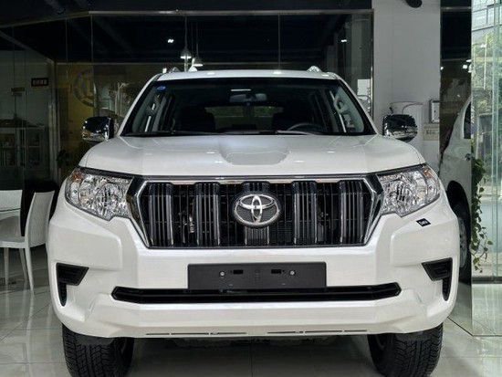 23款中东版丰田霸道2800最低五十多万起