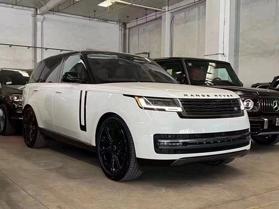 23款路虎揽胜行政版本月现车钜惠149万