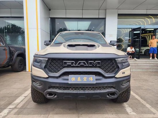 23款道奇霸王龙现车冲量钜惠80余万出售