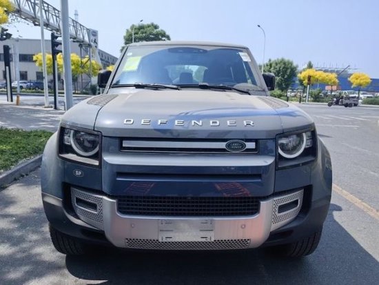 23款路虎卫士110四门3.0柴油落地多少钱