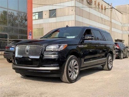 2023款林肯领航员长轴四驱豪华美式SUV