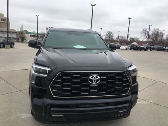 23款美规丰田红杉铂金版爆款配置价格