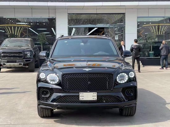 新款宾利添越黑武士降价50万现车可抵税