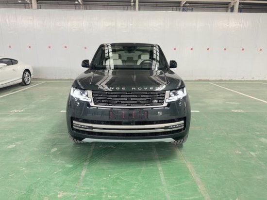 23款路虎揽胜3.0柴油西安促销降价22万