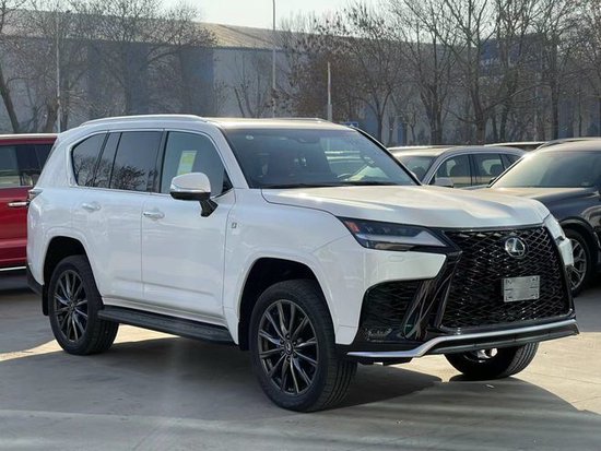 2023款雷克萨斯LX600现车7月特价大促销