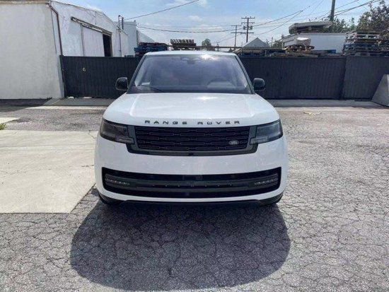 2023款路虎揽胜行政3.0T港口现车报价