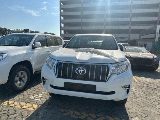 23款丰田霸道2800柴油现车到店特价促销