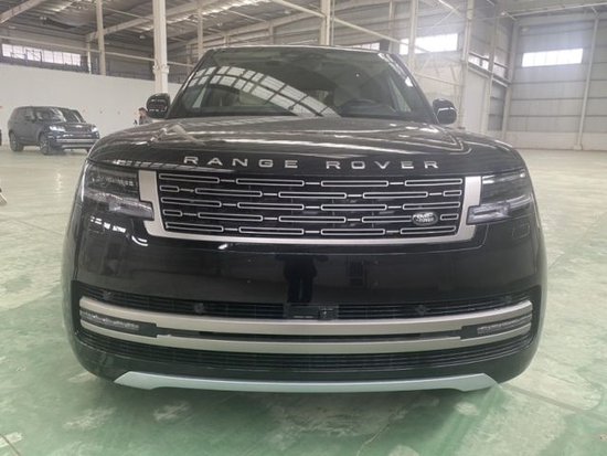 23款路虎柴油揽胜行政3.0T HSE标准现车