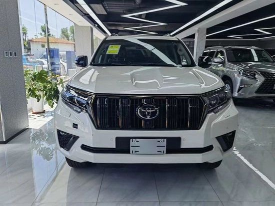 22款丰田霸道2800柴油版价格优惠配置全