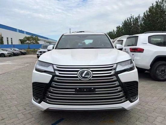 23款雷克萨斯LX600 天津港降价20万起