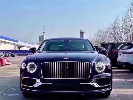 2023款宾利飞驰报价解析 卓越驾乘品质