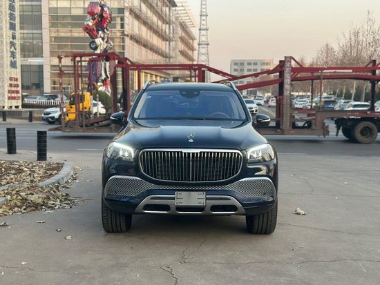 奔驰迈巴赫GLS600展现无与伦比的奢华
