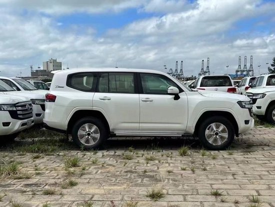 23款丰田酷路泽4.0西安火热促销直降11万