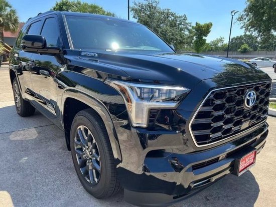 23款丰田红杉3.5TT混动现车超低价95万