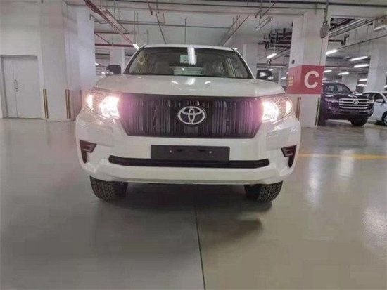 2023款丰田霸道2700国六实惠价40余万起