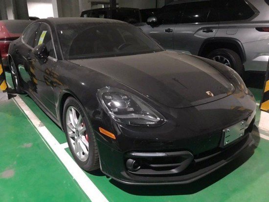21款保时捷Panamera4S 2.9T现车直降30万