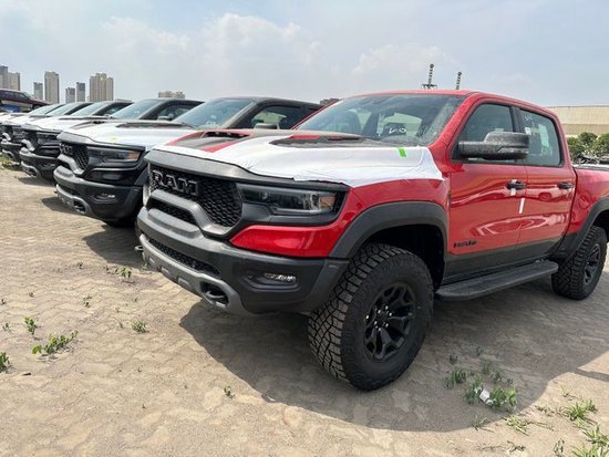 2023款道奇霸王龙皮卡现车配置报价行情