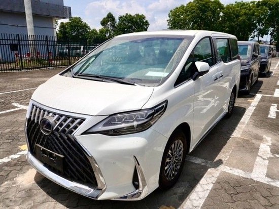 2023款雷克萨斯LM300h 港口现车特惠