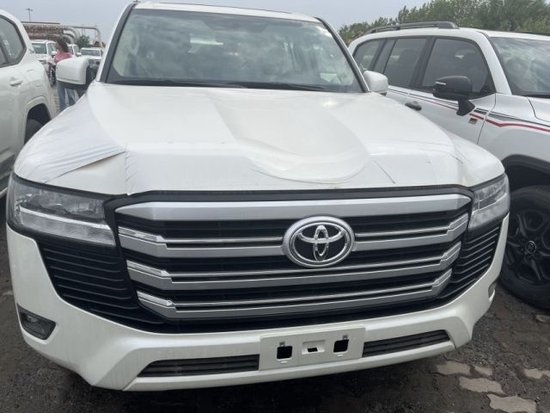 22款酷路泽3300柴油GXR现车 致电咨询