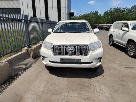 2023款丰田霸道4000配置详情 60多万提