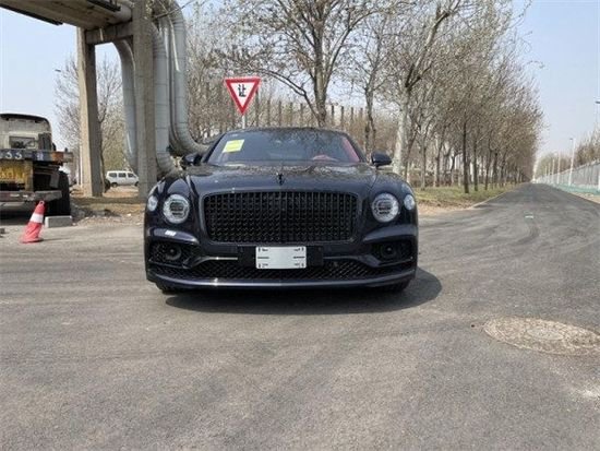 2023款宾利飞驰4.0T 豪奢座驾选配装置