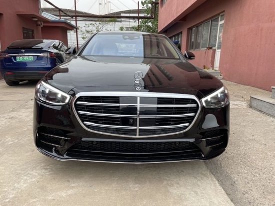 23款奔驰S500进口现车 港口最低价120万
